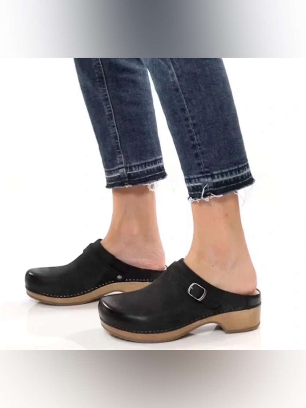 Dansko Berry Clogs in Black Burnished Nubuck Mule- Sz 41 ( US 10.5-11)